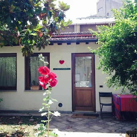 La Casa Di Scarlett Bed & Breakfast *